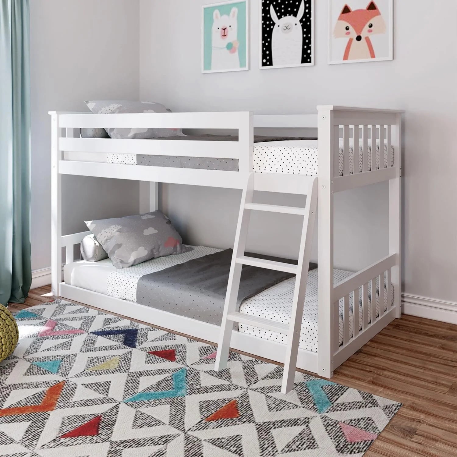 Max & Lily Fundamental Twin Low Bunk Bed Kids Solid Wood Modern Bed Frame Strong Wooden Slats