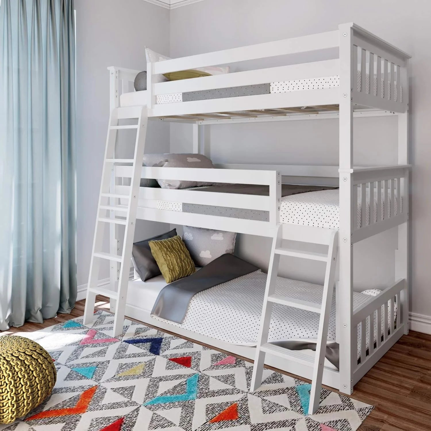 Max & Lily Fundamental Twin Low Bunk Bed Kids Solid Wood Modern Bed Frame Strong Wooden Slats